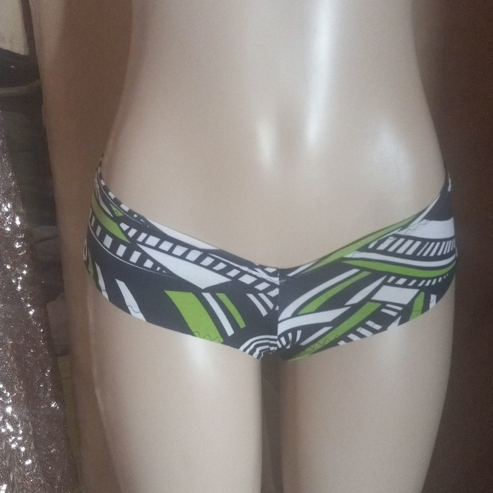 Dancerwear - Picture 5 of 7